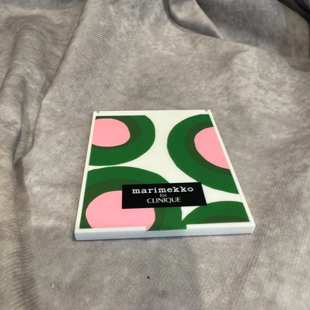 Marimekko for Clinique Compact - Pink & Green Graphic Design‎ Mirror